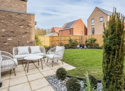 The Mulberry, Number 412, Garden