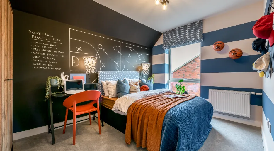 Plot 412 - Bedroom 3