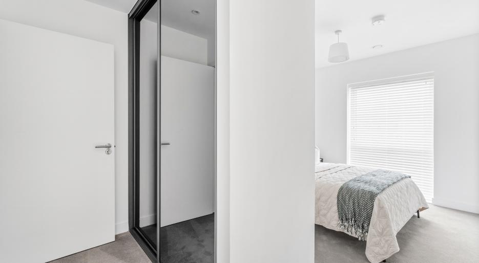 Marleigh Park - The Franklin Building - Apartment A07 - Principal Bedroom Wardrobe