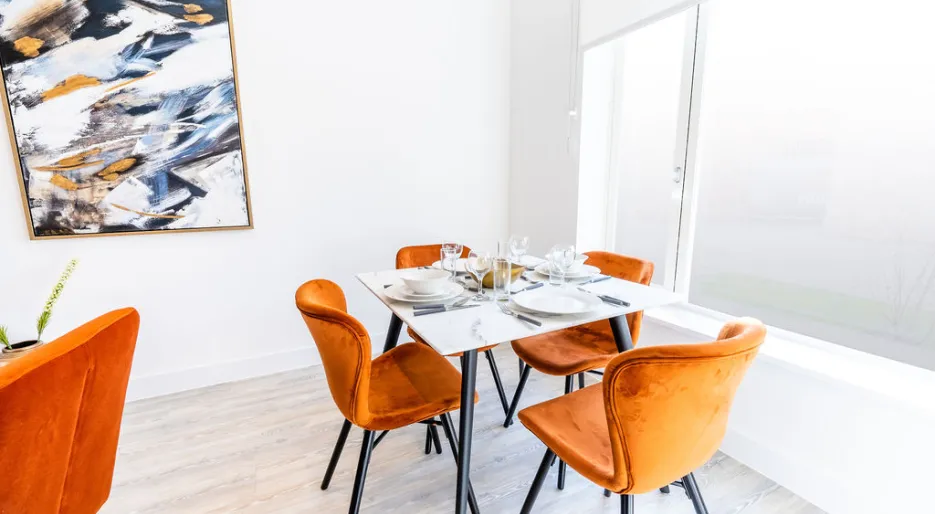 Marleigh Park - The Cherry Plot 262 Dining Room