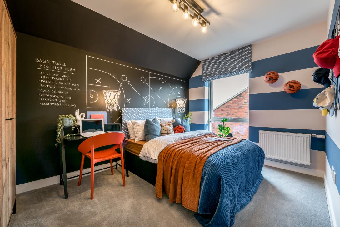 Plot 412 - Bedroom 3
