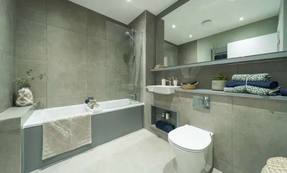 Marleigh Park, Number 412 Bathroom